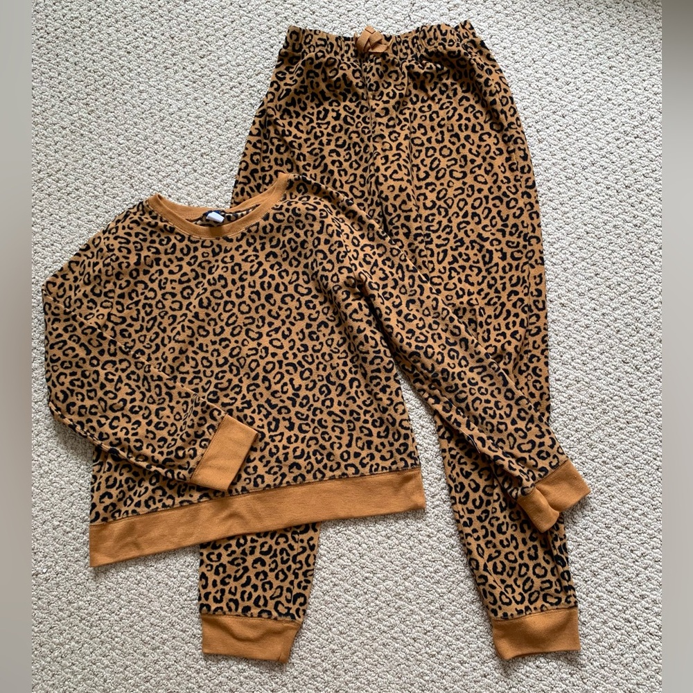 🌿 Old Navy Leopard Animal Print Lounge PJ Jogger Sweatshirt Top Set
